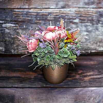 Aranjament din flori artificiale Armonie | Bujori real touch | Bijuterie turmalina, cristale roz | AF0080