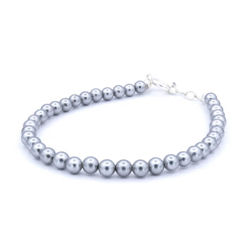 Bratara cu perlute gri | Perlute de 6mm | Elemente din argint rotunde | Inchizatoare din argint | Lant prelungitor | BR 0171 Bratara cu perlute gri | Perlute de 6mm | Elemente din argint rotunde | Inchizatoare din argint | Lant prelungitor | BR 0171